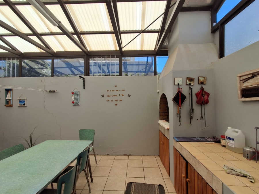 4 Bedroom Property for Sale in Jongensfontein Western Cape